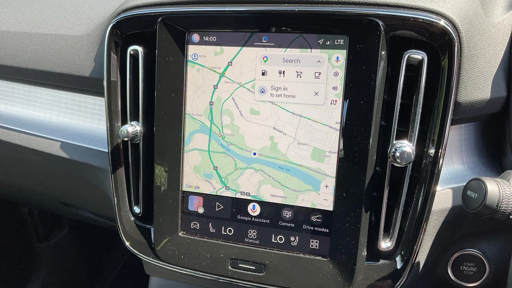Volvo XC40 Ultra, B4 Mild Hybrid, Dark Sunroof Red #16