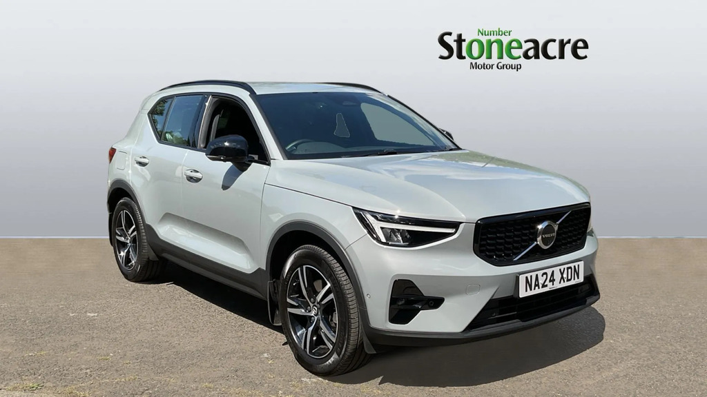 Volvo XC40 2.0 B4p Plus Dark