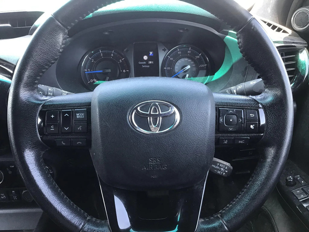 Toyota HILUX 2023 73 Brand Black #10