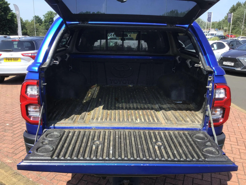 Toyota HILUX 2023 73 Brand Black #14