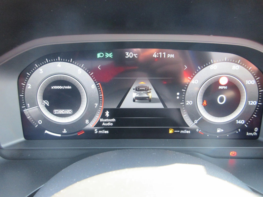 Nissan Qashqai 1.5 E-power N-connecta Glass Roof Black #24