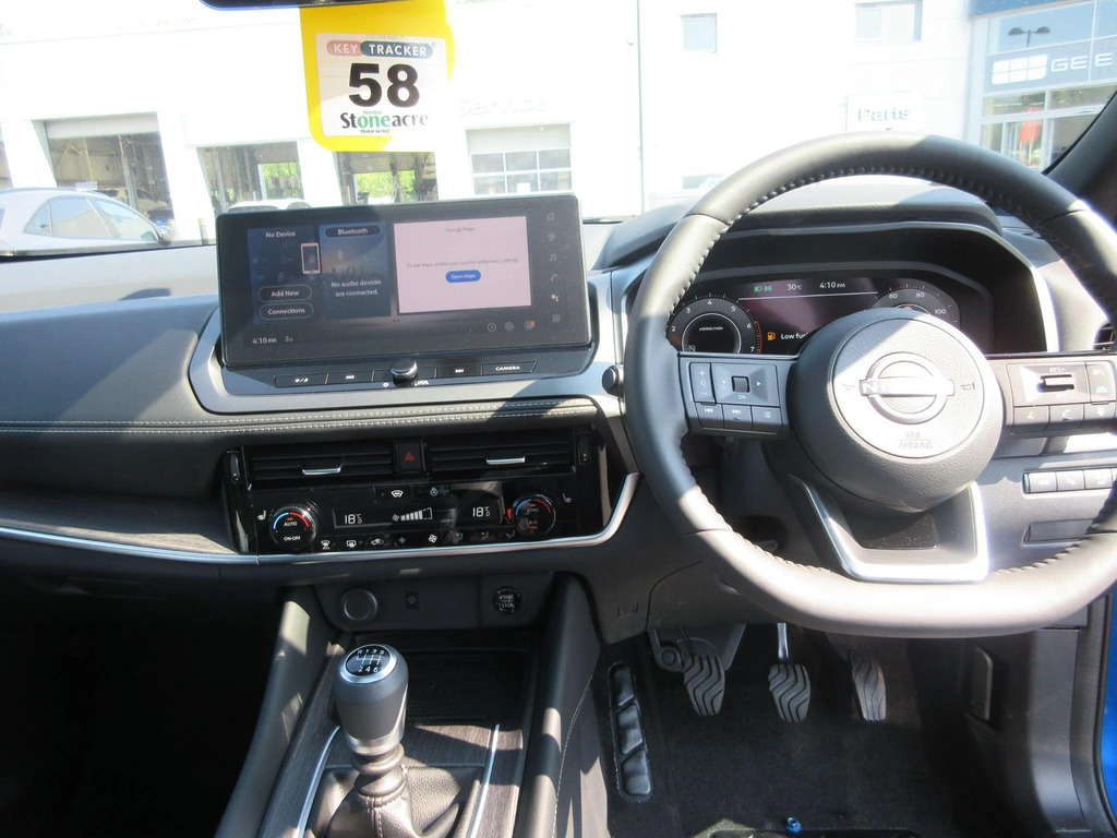Nissan Qashqai 1.5 E-power N-connecta Glass Roof Black #14