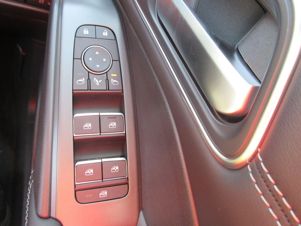 Nissan Qashqai 1.5 E-power N-connecta Glass Roof Black #22