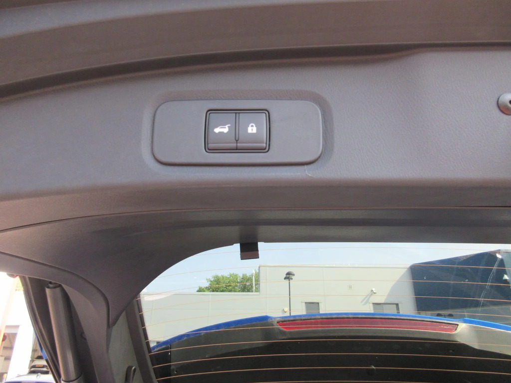 Nissan Qashqai 1.5 E-power N-connecta Glass Roof Black #10