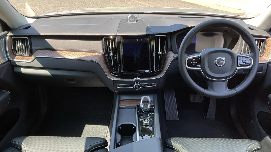 Volvo XC60 2.0 T8 455 Rc Phev Ultimate Dark Awd Gtron #5