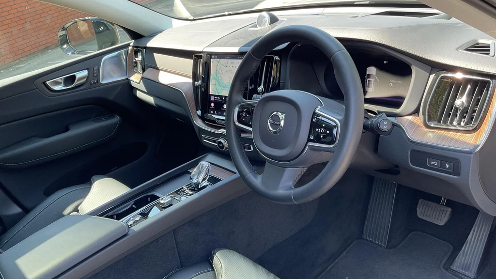 Volvo XC60 2.0 T8 455 Rc Phev Ultimate Dark Awd Gtron #4