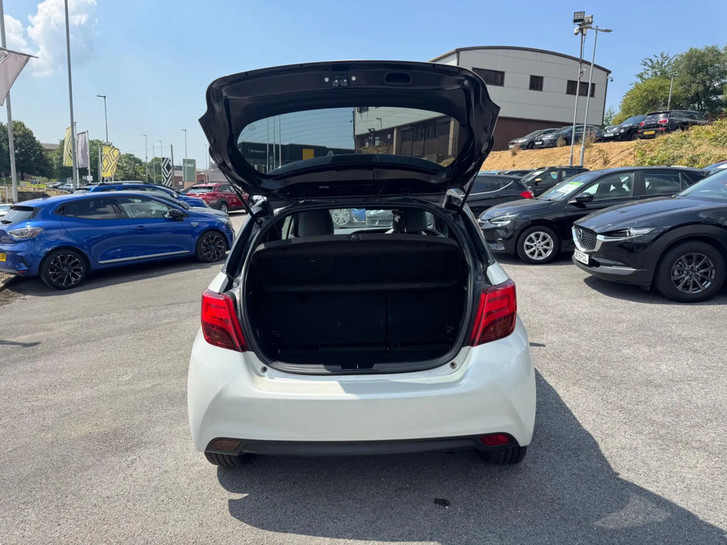 Toyota Yaris 1.0 Vvt-i Icon Hatchback Euro 6 White #14