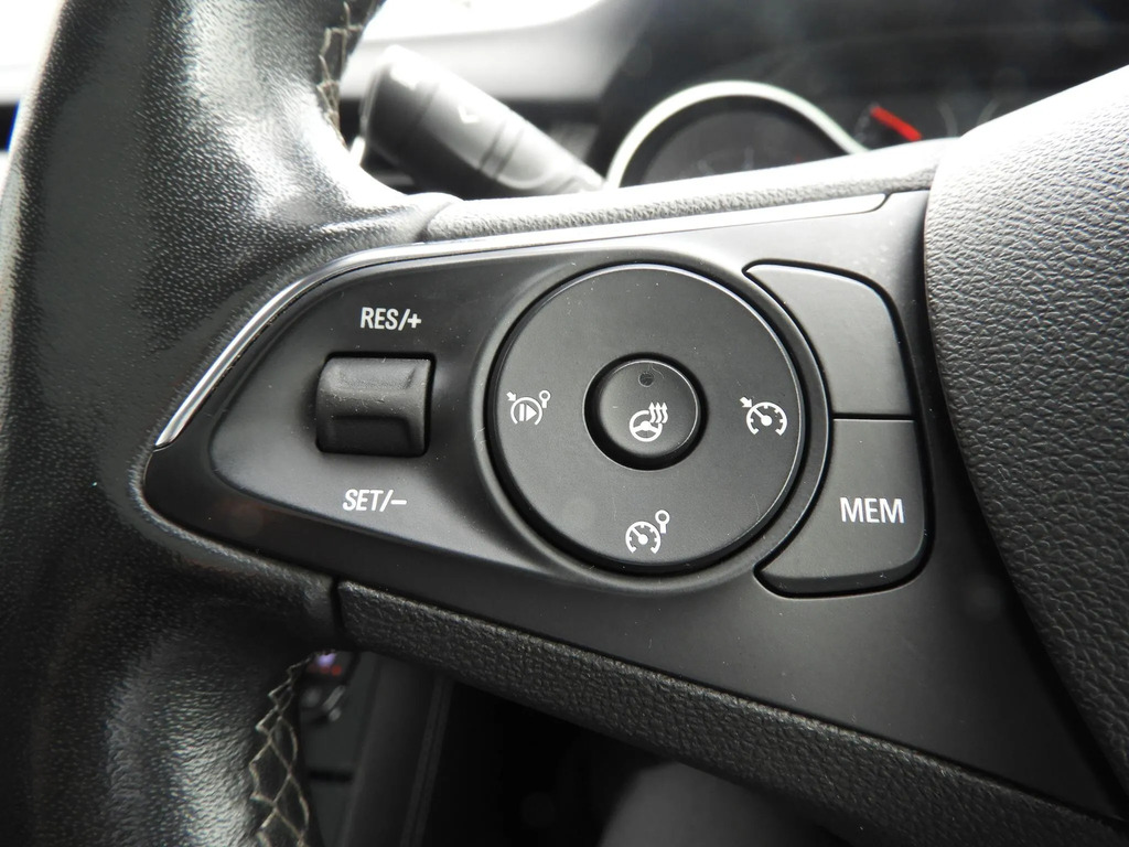 Vauxhall Grandland X 1.5 Turbo D Sri Nav Suv Euro 6 White #25