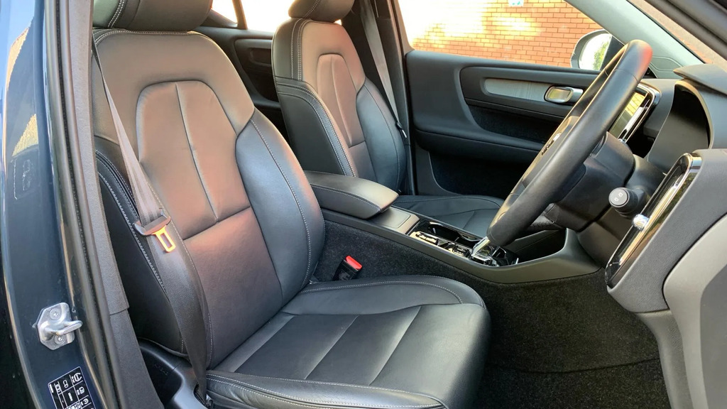 Volvo XC40 1.5 T3 163 Inscription Geartronic Estate Silver #29