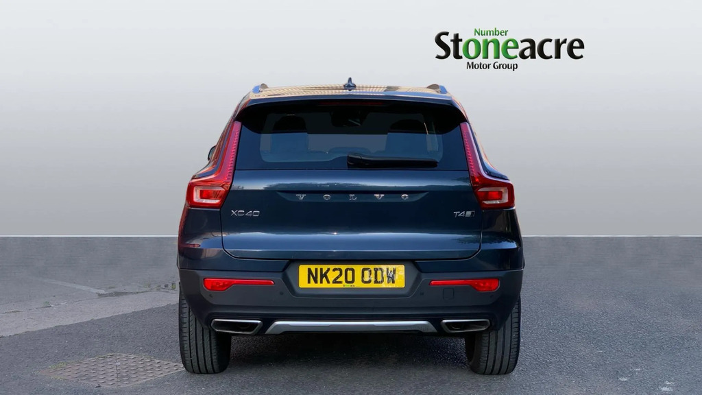 Volvo XC40 1.5 T3 163 Inscription Geartronic Estate Silver #7