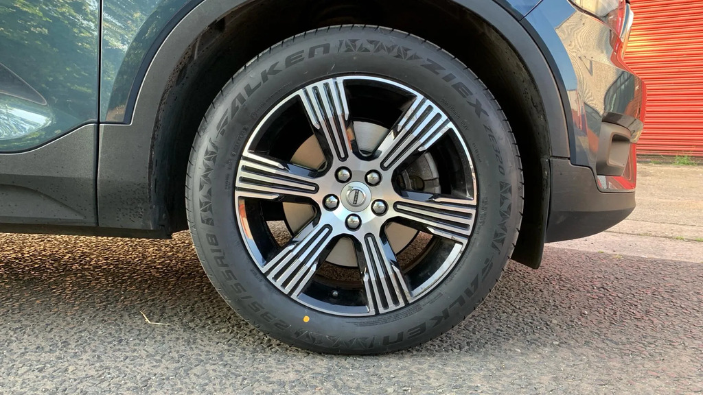 Volvo XC40 1.5 T3 163 Inscription Geartronic Estate Silver #9