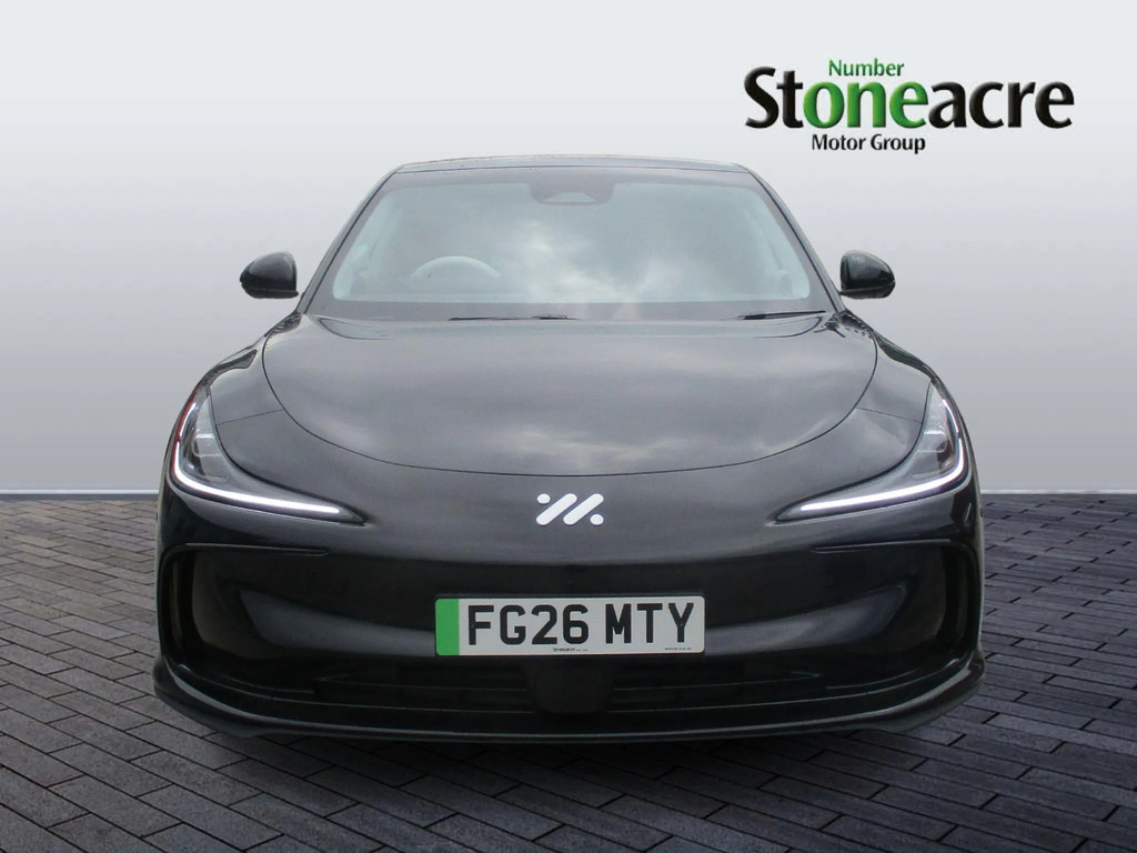 MG IM5 75Kwh Standard Range Saloon 295 Grey #8