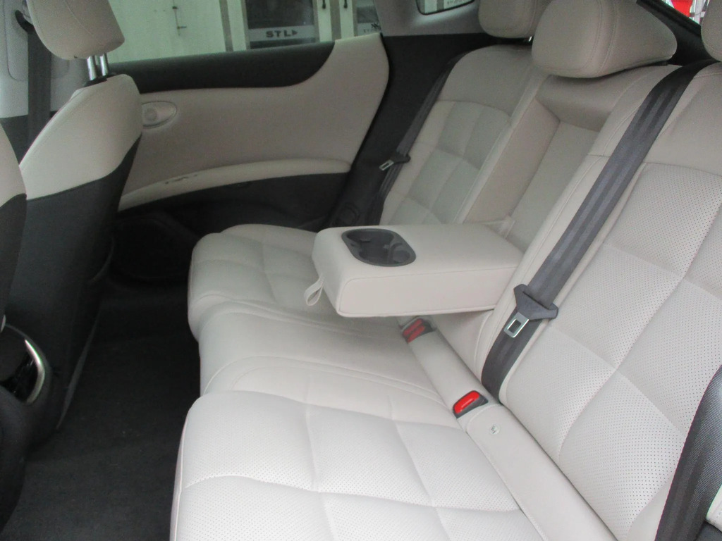 MG IM5 75Kwh Standard Range Saloon 295 Grey #13