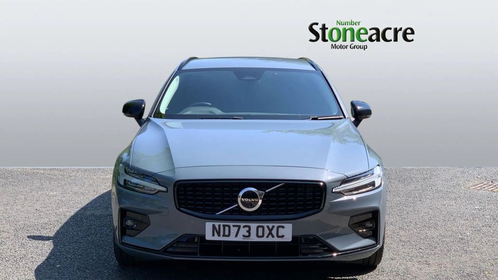 Volvo V60 2L Core Black #8