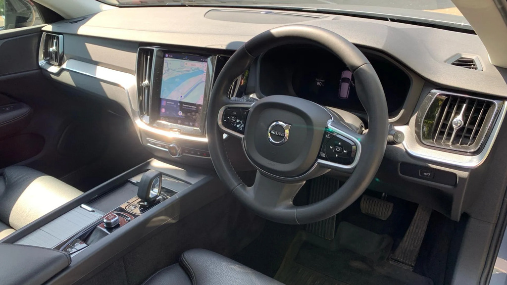 Volvo V60 2.0 B3 Mhev Plus Dct Euro 6 Ss  #4