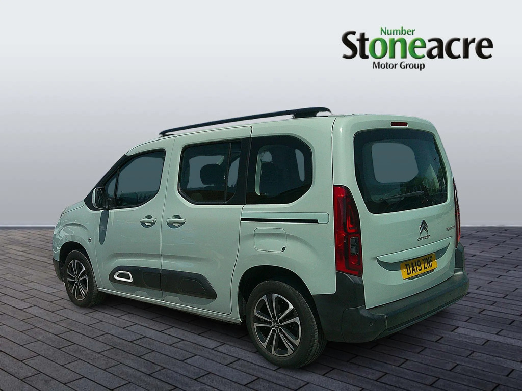 Citroen Berlingo 1.5 Bluehdi 130 Flair M Eat8 DA19ZNF Green #4