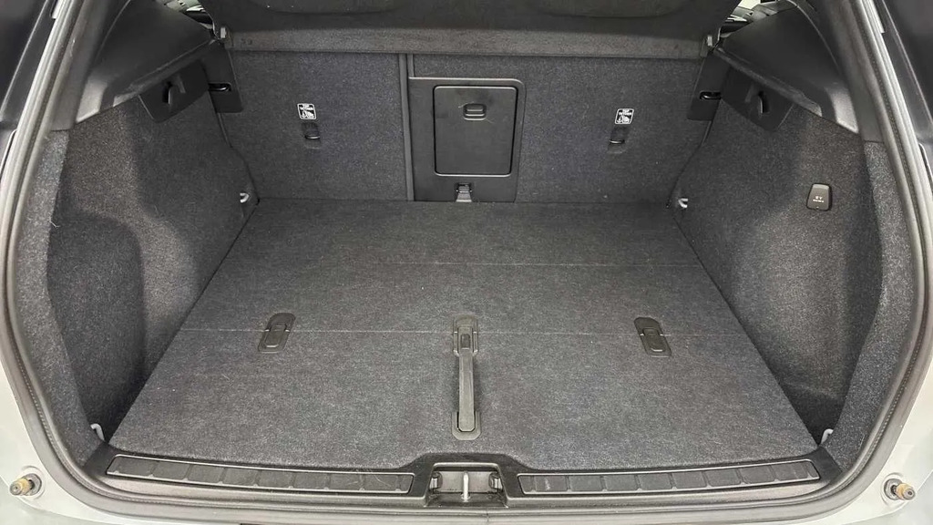 Volvo XC40 2.0 B4p Plus Dark #5