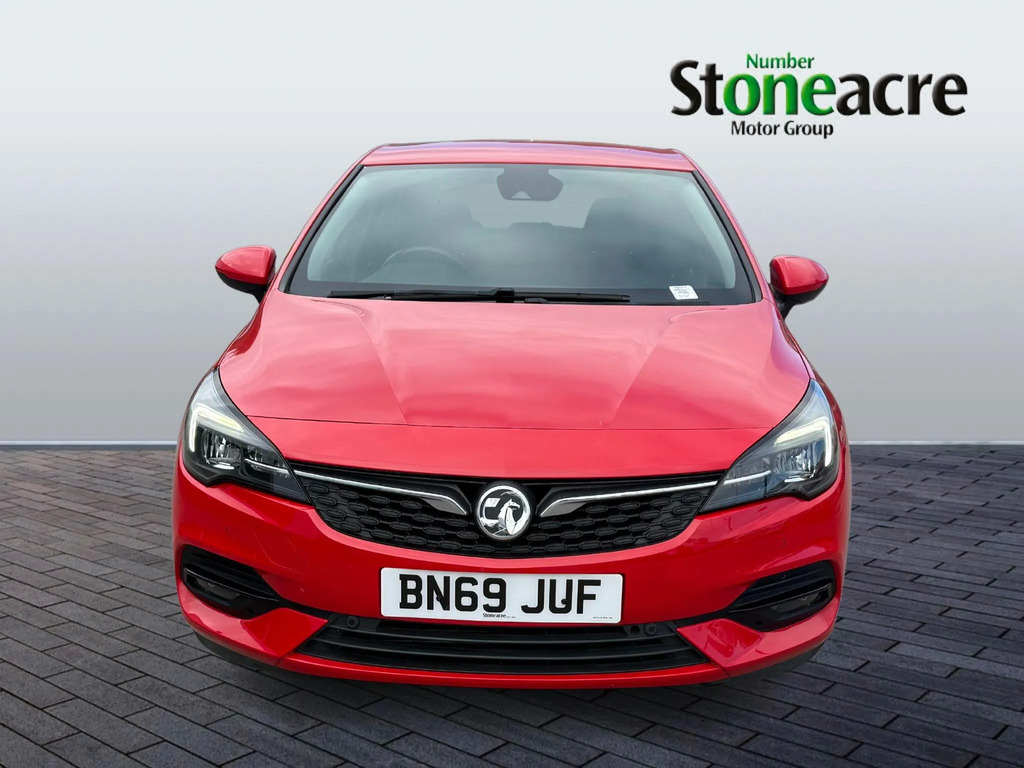 Vauxhall Astra Hatchback White #7