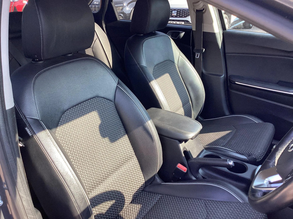 Kia Ceed Black #13