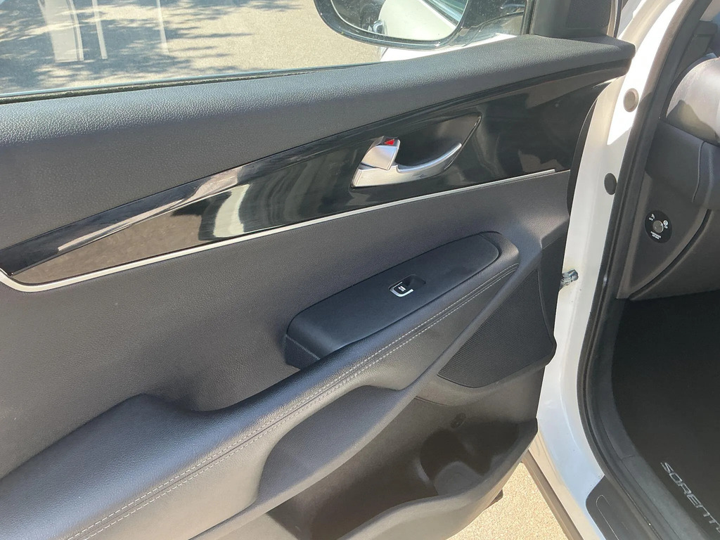 Kia Sorento Silver #31