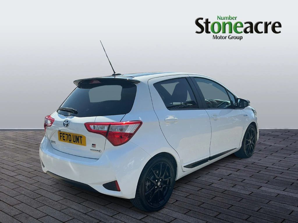 Toyota Yaris 1.5 Hybrid Gr-sport Cvt  #3