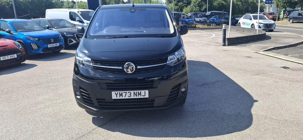 Vauxhall Vivaro 2.0 Turbo D 3100 Prime Crew Van L2 H1 Euro 6 6Dr #2