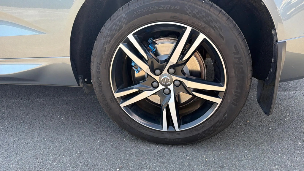 Volvo XC60 Se Nav Red #28
