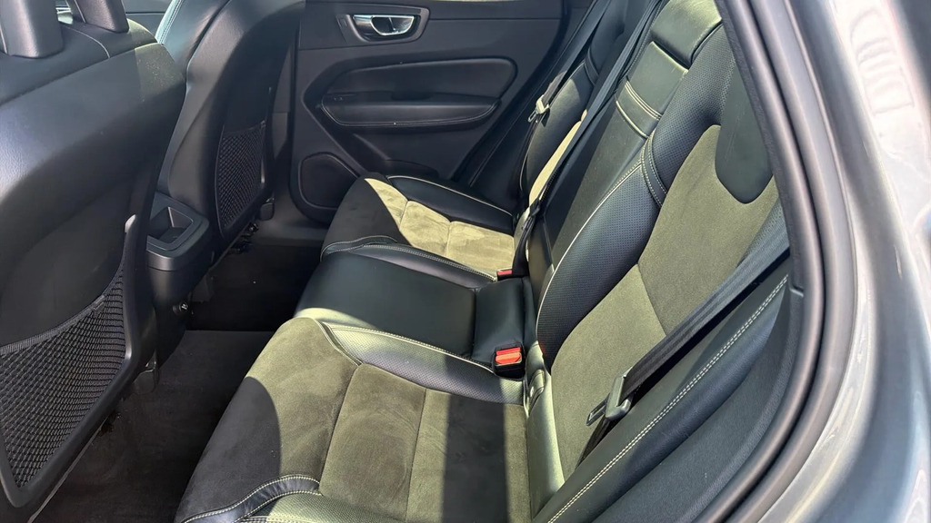 Volvo XC60 Se Nav Red #32