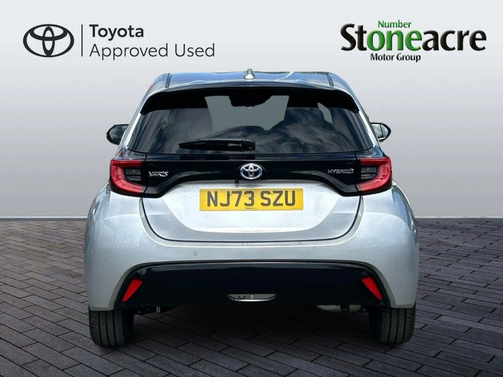 Toyota Yaris 1.5 Hybrid Excel Cvt #4