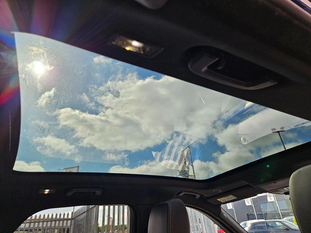 Jaguar F-Pace R-dynamic S Blue #16