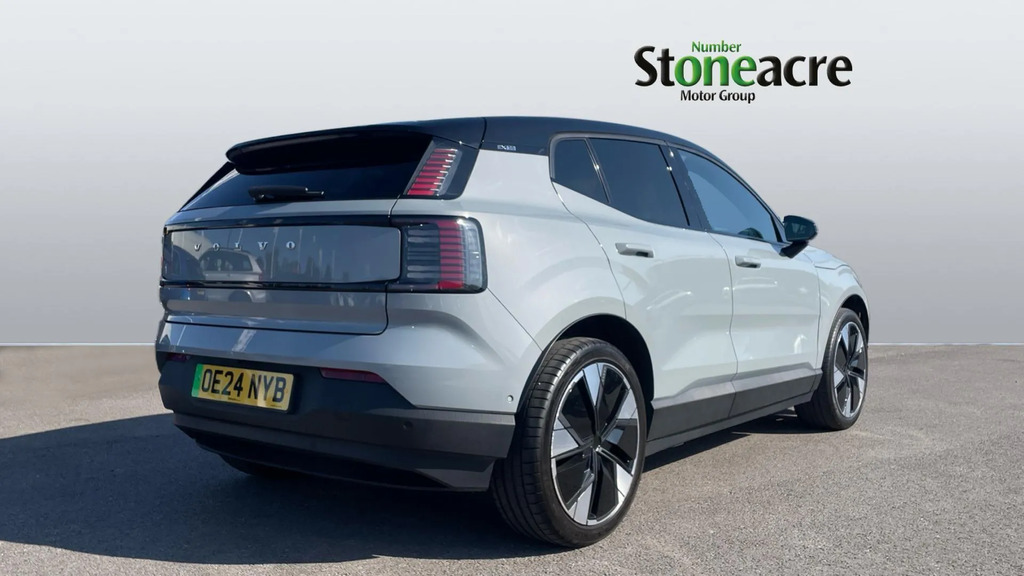 Volvo EX30 Single Motor Extended Range 69Kwh Ultra #2