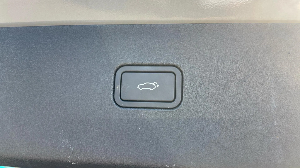 Volvo EX30 Plus Grey #26