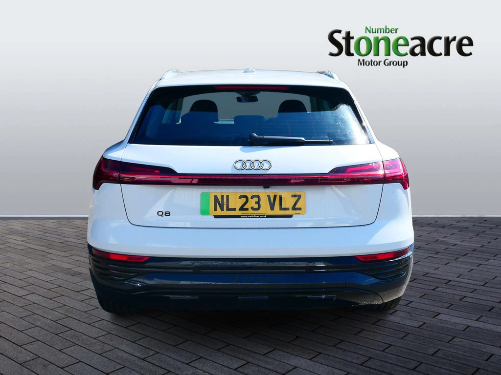 Audi Q8 e tron 50 Sport Quattro 95Kwh 11Kw Charger #6