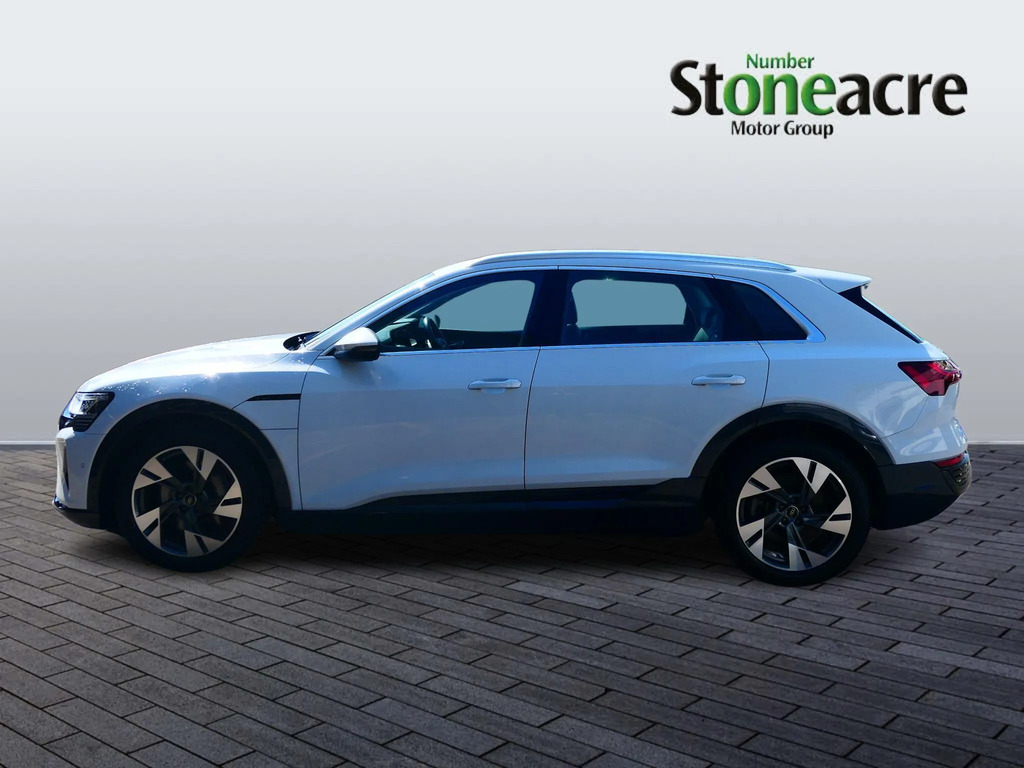 Audi Q8 e tron 50 Sport Quattro 95Kwh 11Kw Charger #5