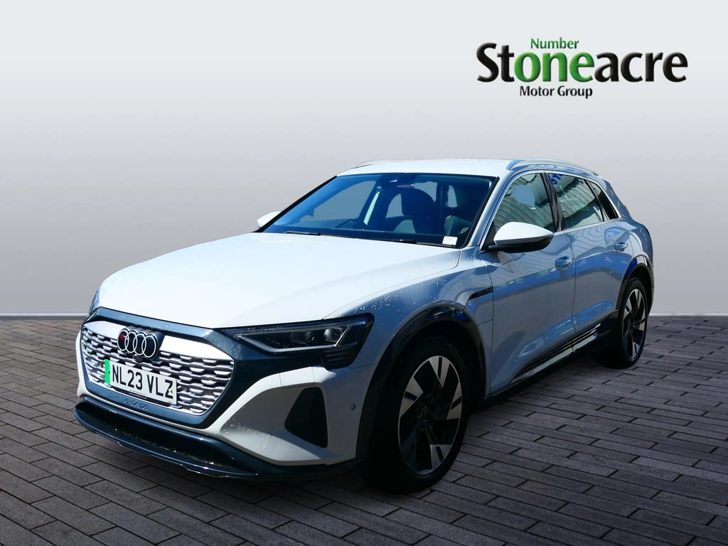 Audi Q8 e tron 50 Sport Quattro 95Kwh 11Kw Charger #3