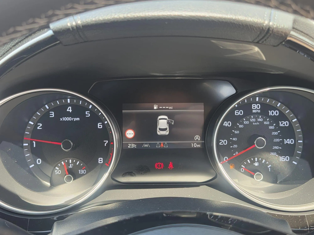 Kia Xceed Hatchback White #23