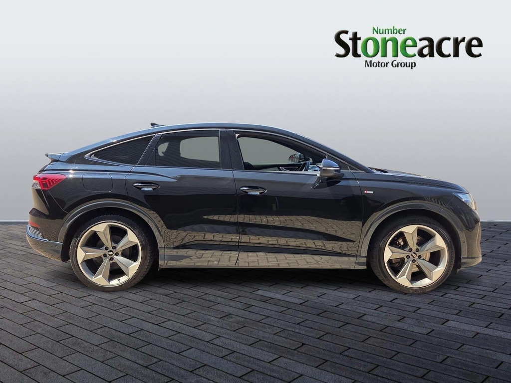 Audi Q4 E Tron 40 Black Edition Sportback 82Kwh  #2
