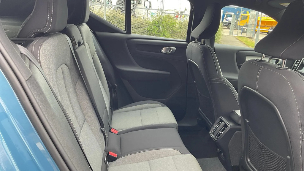 Volvo XC40 2.0 B3p Plus Dark Grey #6