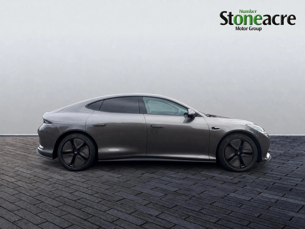MG IM5 75Kwh Standard Range Saloon #6