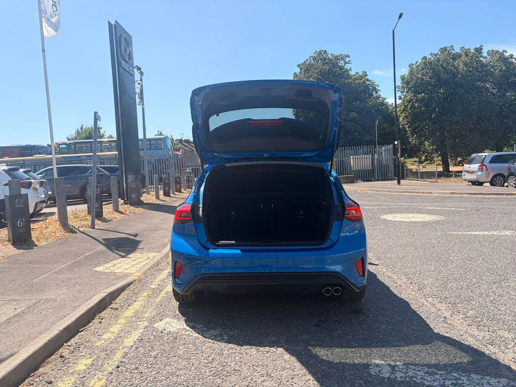 Ford Focus St-line Red #22