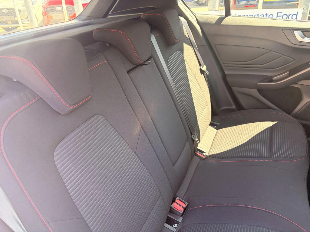 Ford Focus St-line Red #12