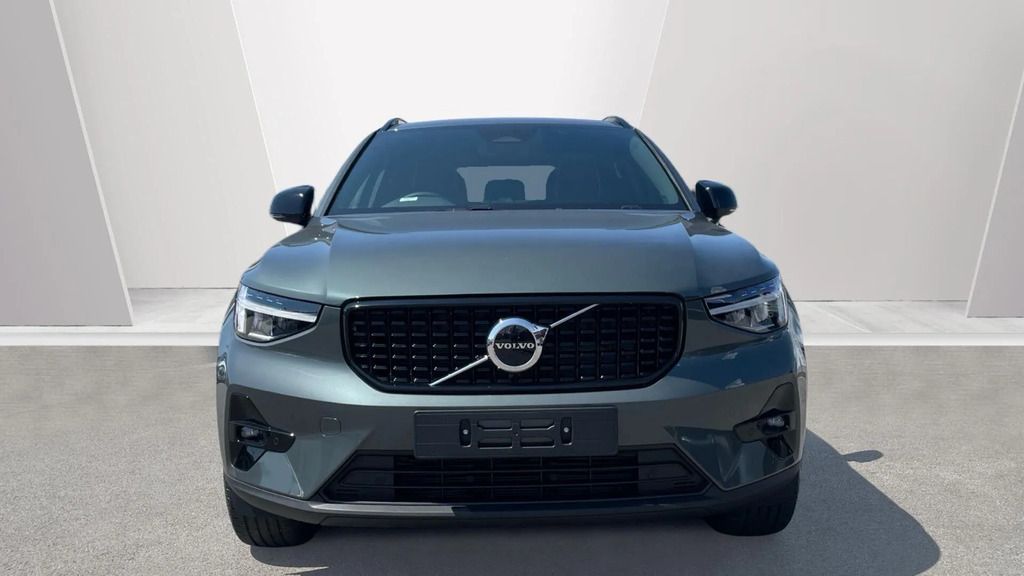 Volvo XC40 2.0 B3p Plus Dark #2