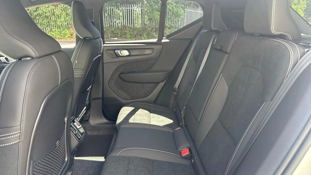 Volvo XC40 2.0 B3 Mhev Plus Black Edition Dct Euro 6 S #6