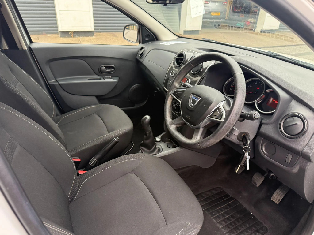 Dacia Sandero Hatchback Blue #26