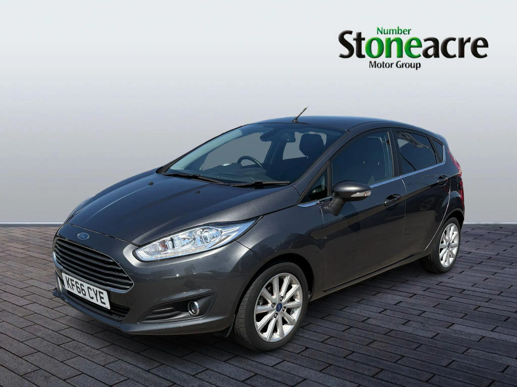 Ford Fiesta Hatchback Red #3