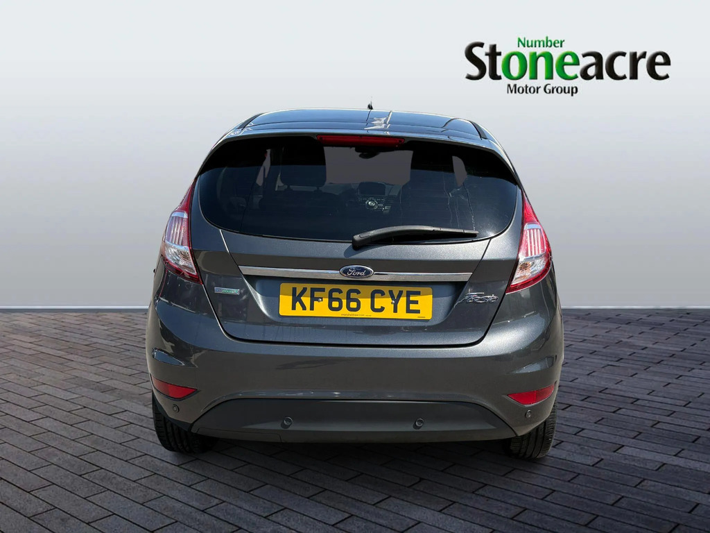 Ford Fiesta Hatchback Red #6