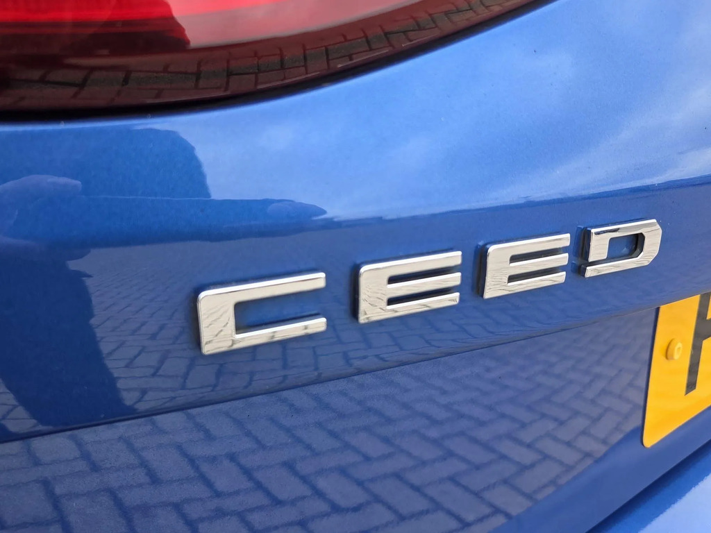 Kia Ceed Ceed 3 Isg White #9