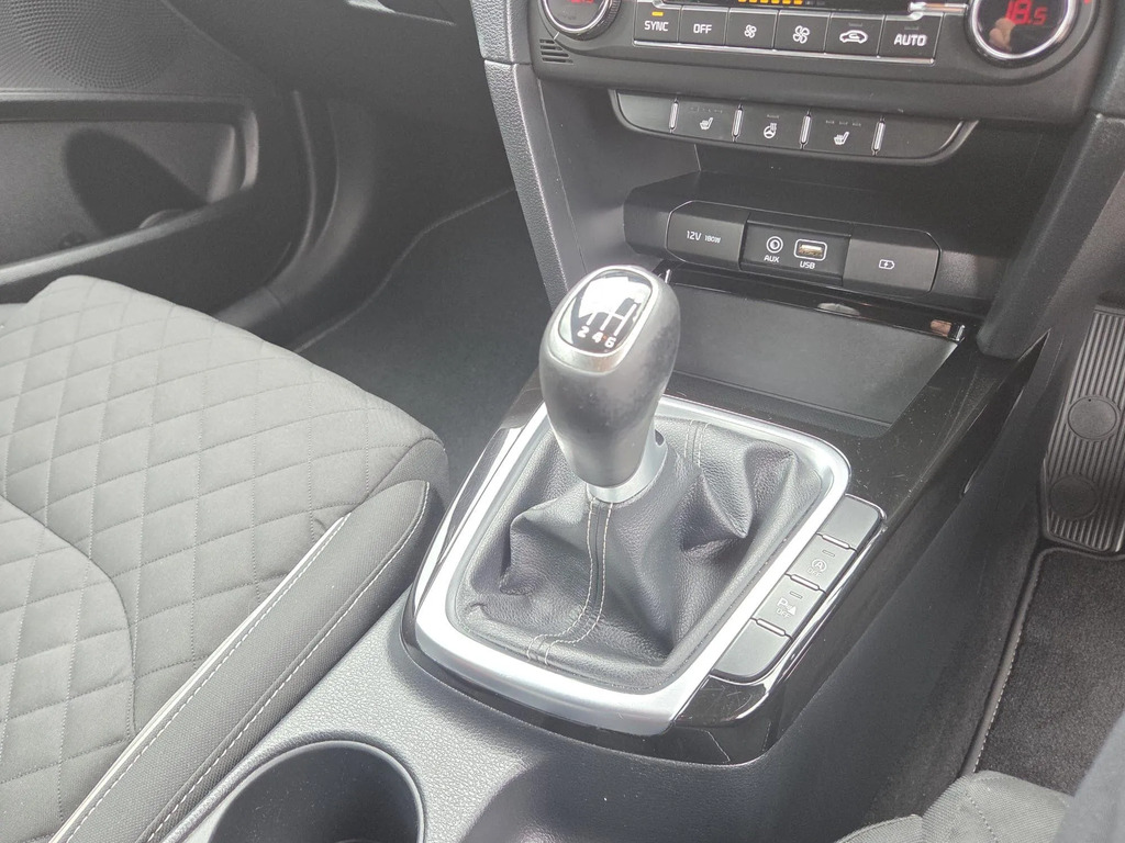 Kia Ceed Ceed 3 Isg White #29