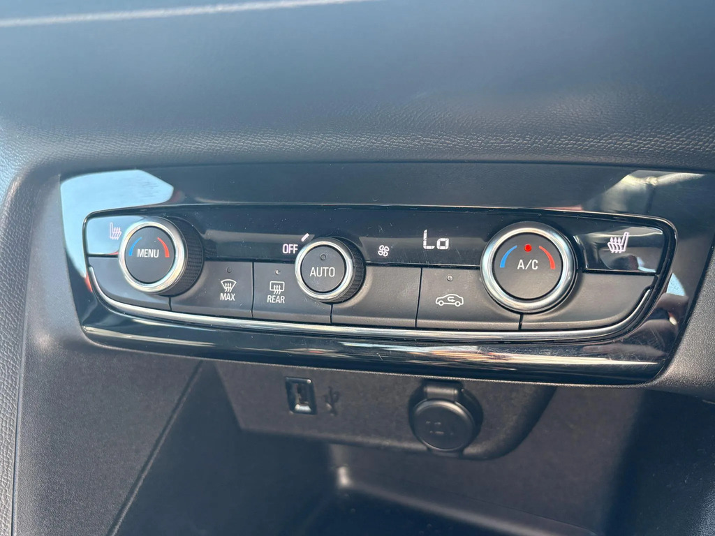 Vauxhall Corsa-e Corsa E Elite Nav Orange #12