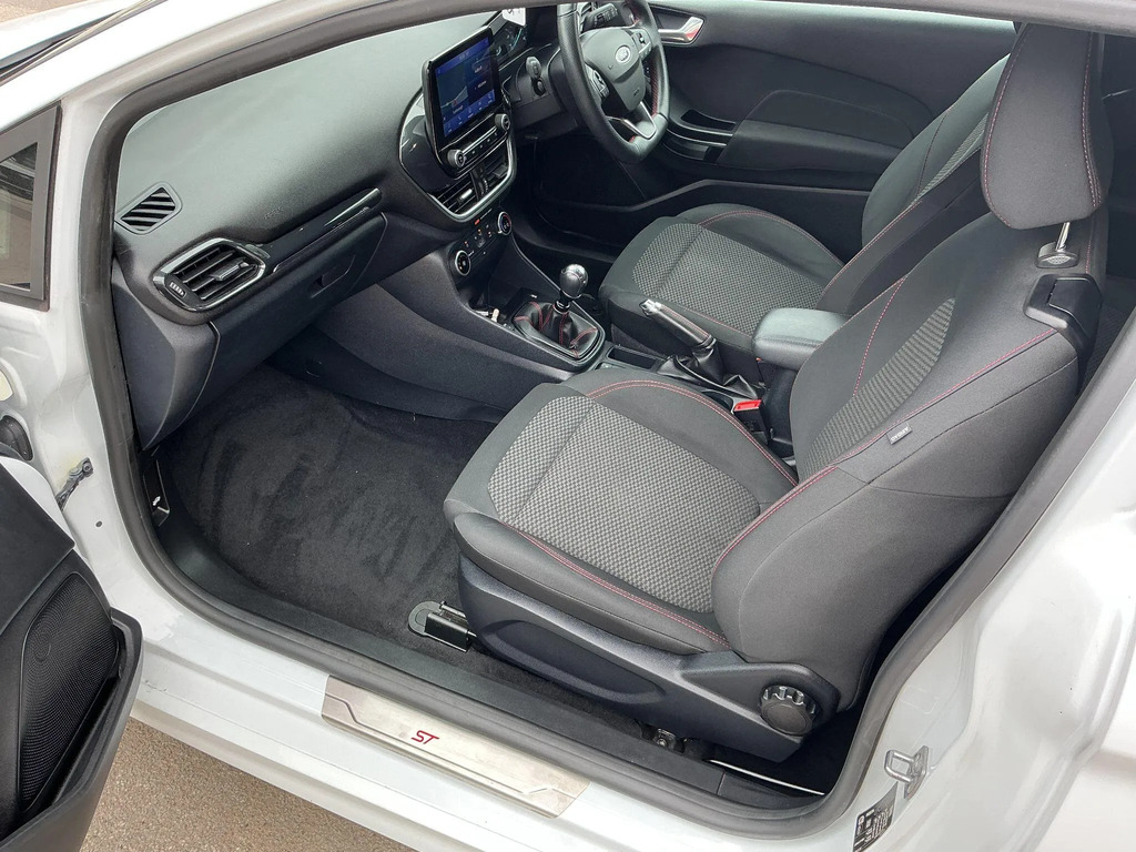 Ford Fiesta Active Edition Black #24